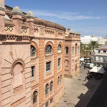 Vista Plaza Falla Cádiz