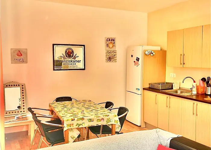 Vista Plaza Falla Apartment