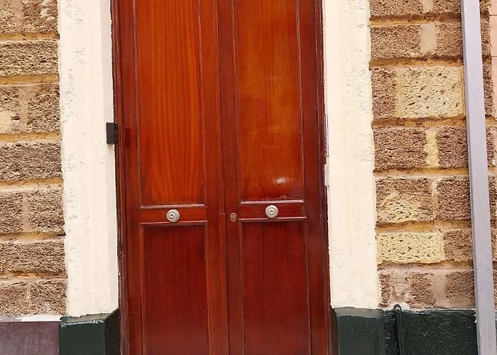 Апартаменты Vista Plaza Falla