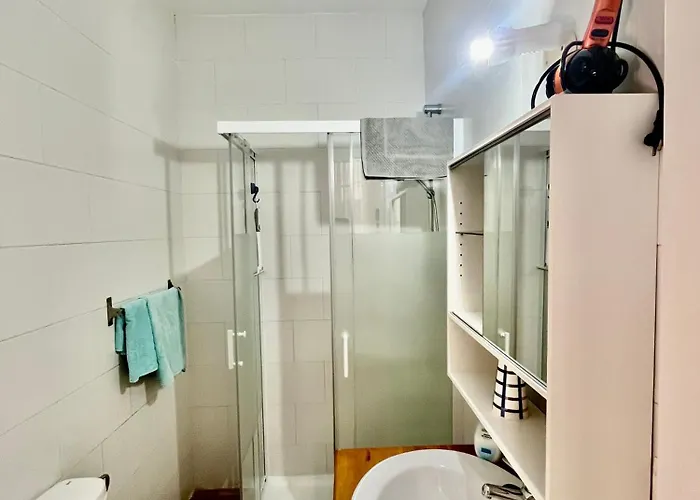 Vista Plaza Falla * Кадис